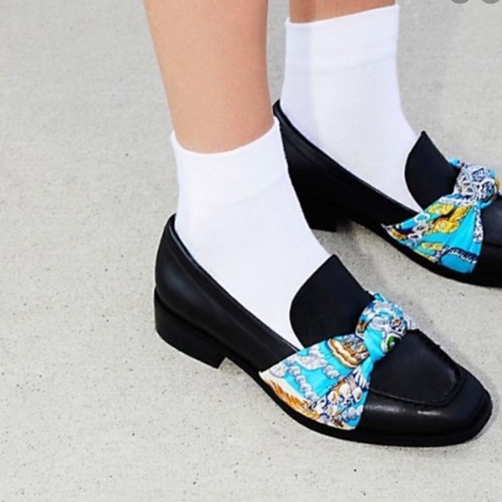Anthropologie Jeffery Campbell Black Leather Floral Bolero Loafer Flats Size 6